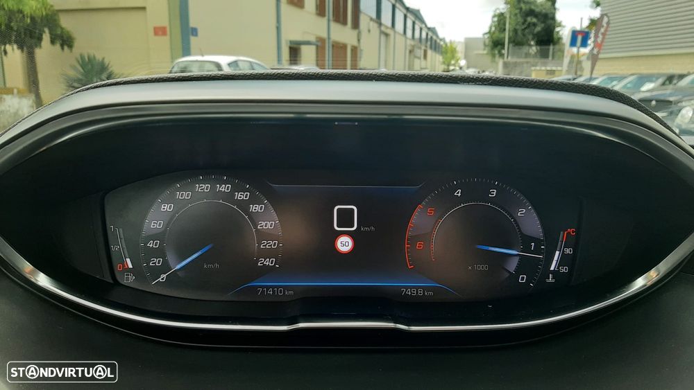 Peugeot 5008 1.5 BlueHDi Allure Pack - 42