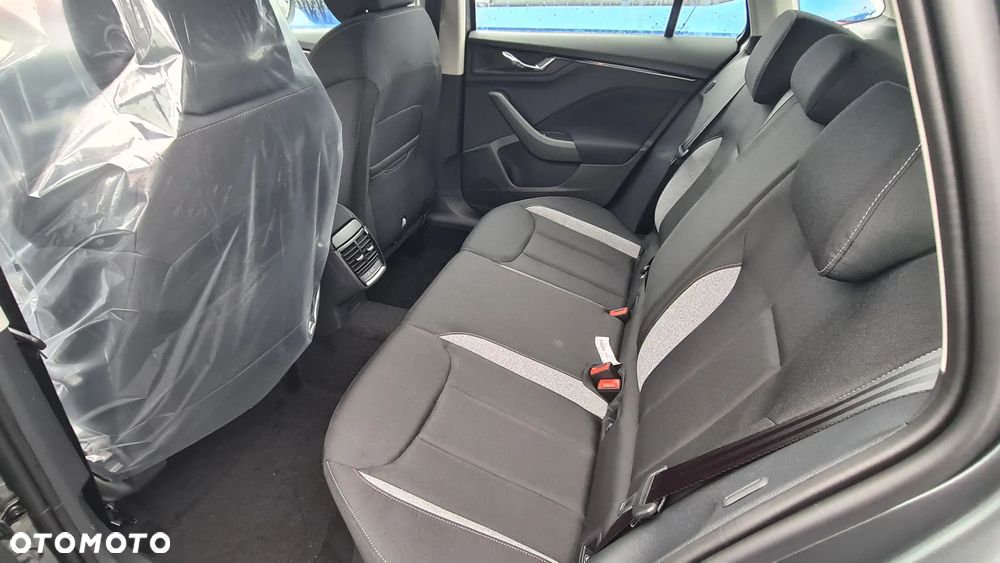 Skoda Kamiq 1.0 TSI Drive DSG - 10
