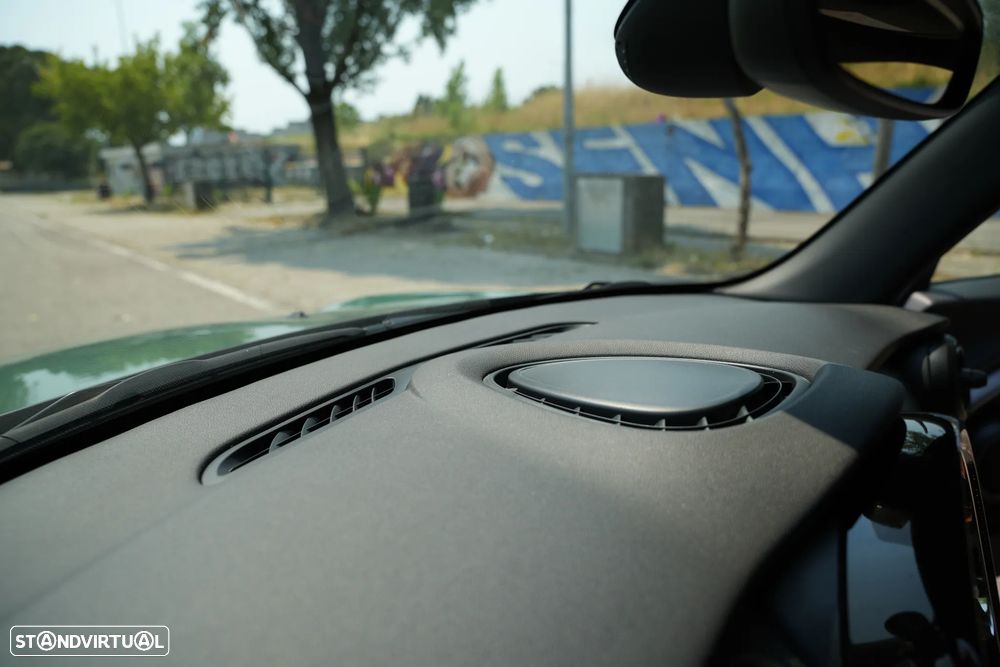 MINI 3 Portas Cooper SE Premium Extra Essential - 29