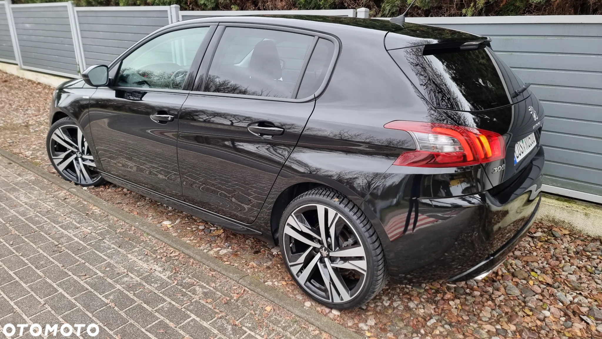 Peugeot 308 1.5 BlueHDi Allure S&S EAT8 - 17