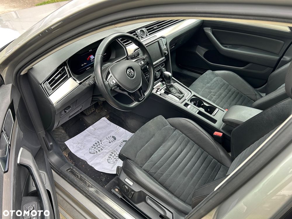 Volkswagen Passat 2.0 TDI (BlueMotion Technology) DSG Comfortline - 10