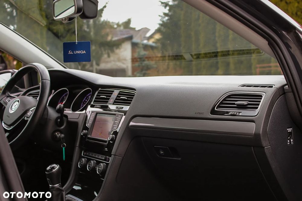 Volkswagen Golf 2.0 TDI BlueMotion Technology Allstar - 23