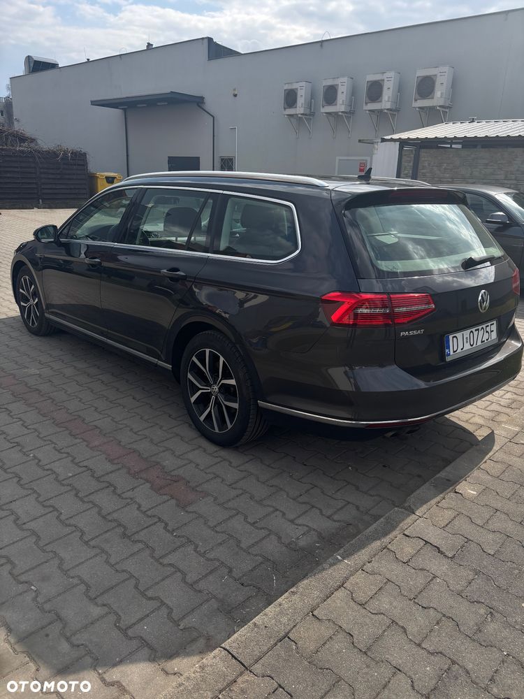 Volkswagen Passat 2.0 TDI SCR 4Mot DSG Highline - 5