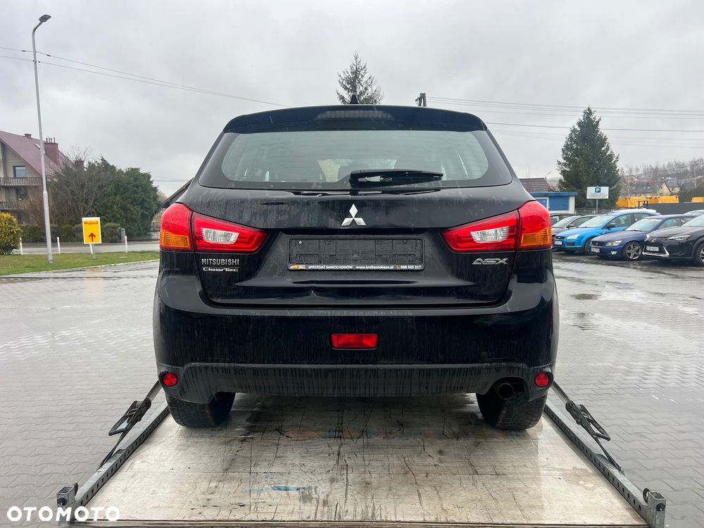 Mitsubishi ASX - 5