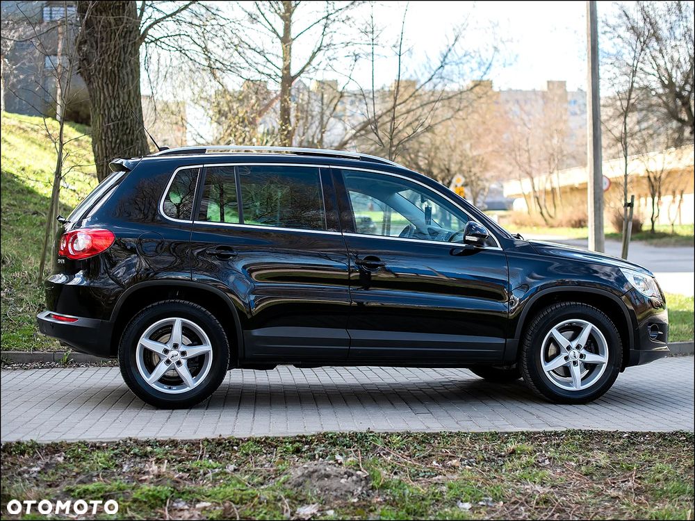 Volkswagen Tiguan - 5