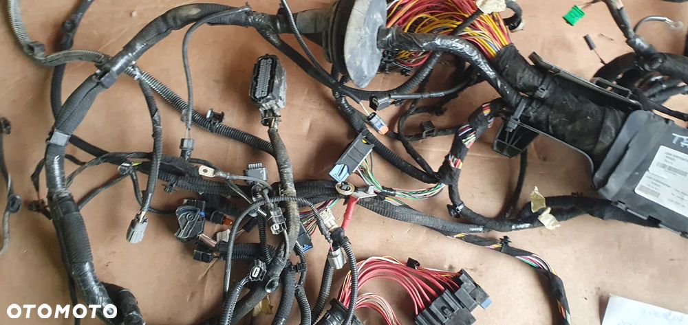 Wiązka instalacja silnika kabiny Renault Trafic III Vivaro B 1.6 DCI CDI 93460519 240141985R - 10