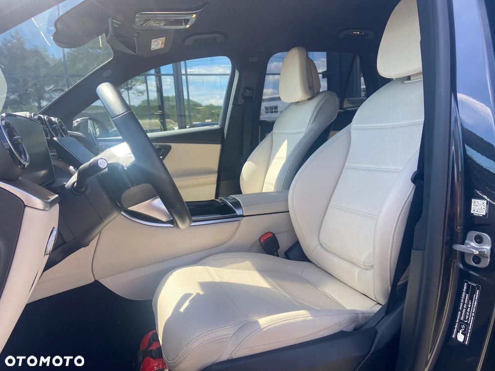 Mercedes-Benz GLC 300 d mHEV 4-Matic Avantgarde - 7