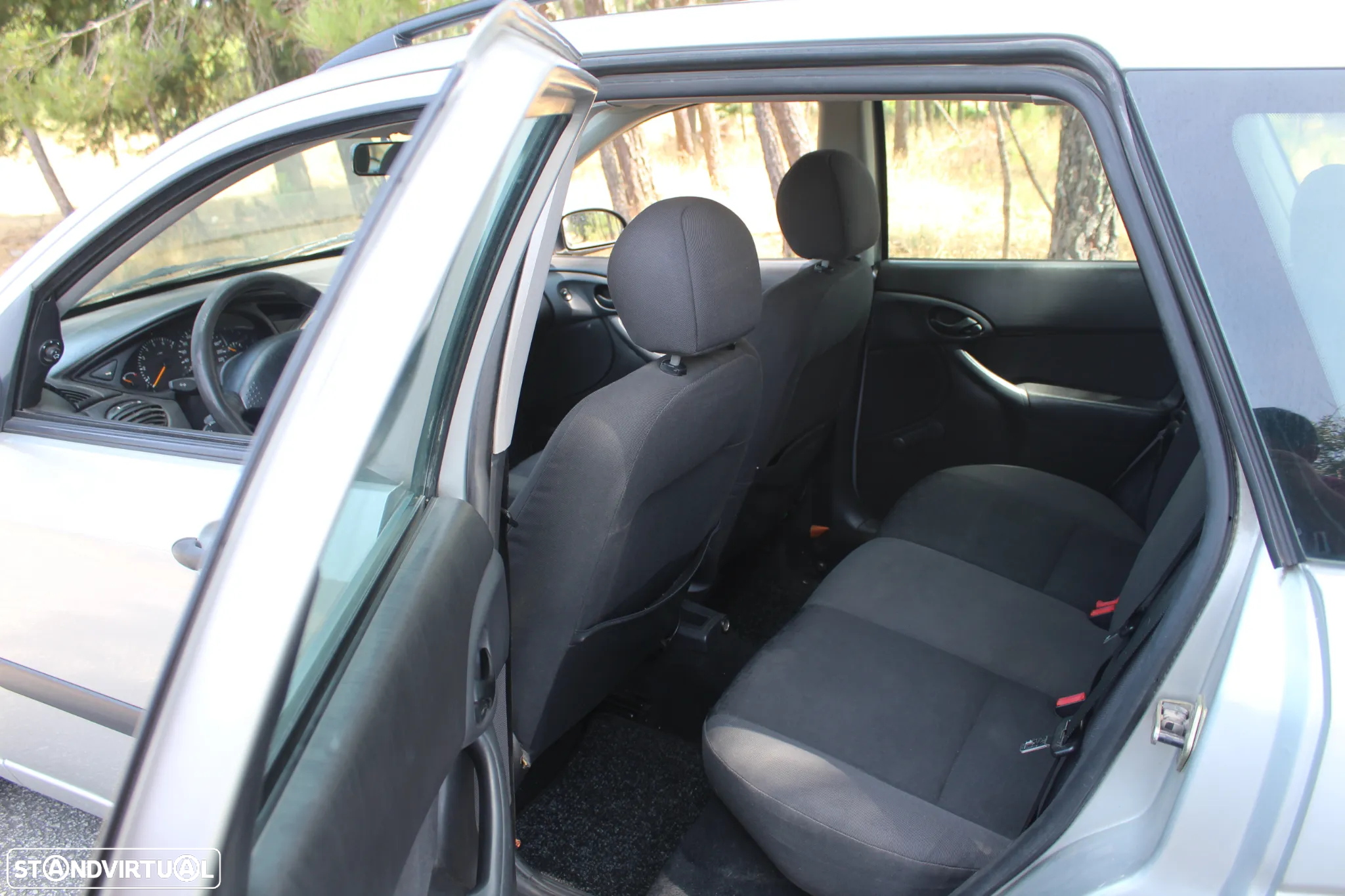 Ford Focus - 11