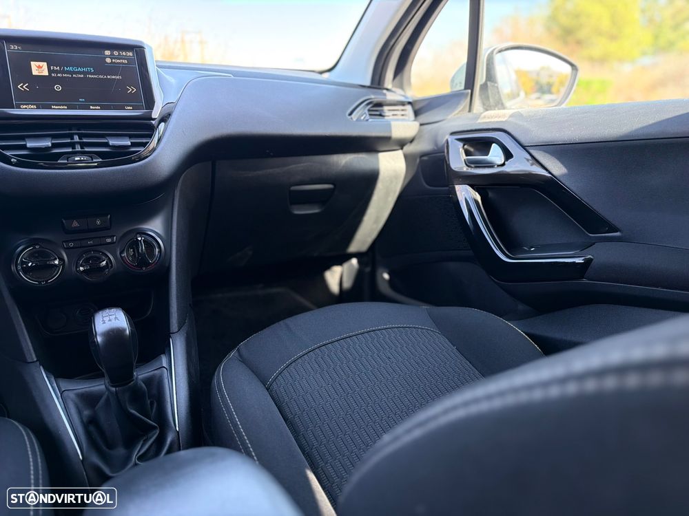 Peugeot 208 1.6 BlueHDi Allure - 8