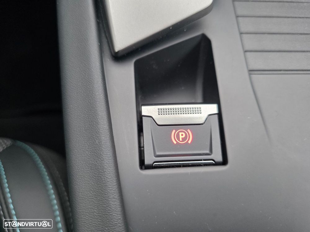 Peugeot 308 SW 1.6 Hybrid Allure Pack e-EAT8 - 18