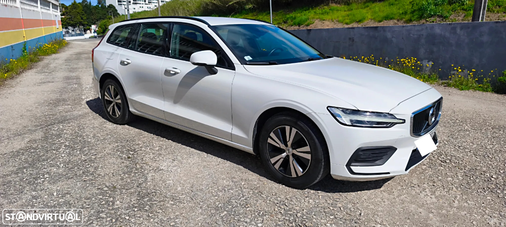 Volvo V60 2.0 D3 Momentum Geartronic - 2