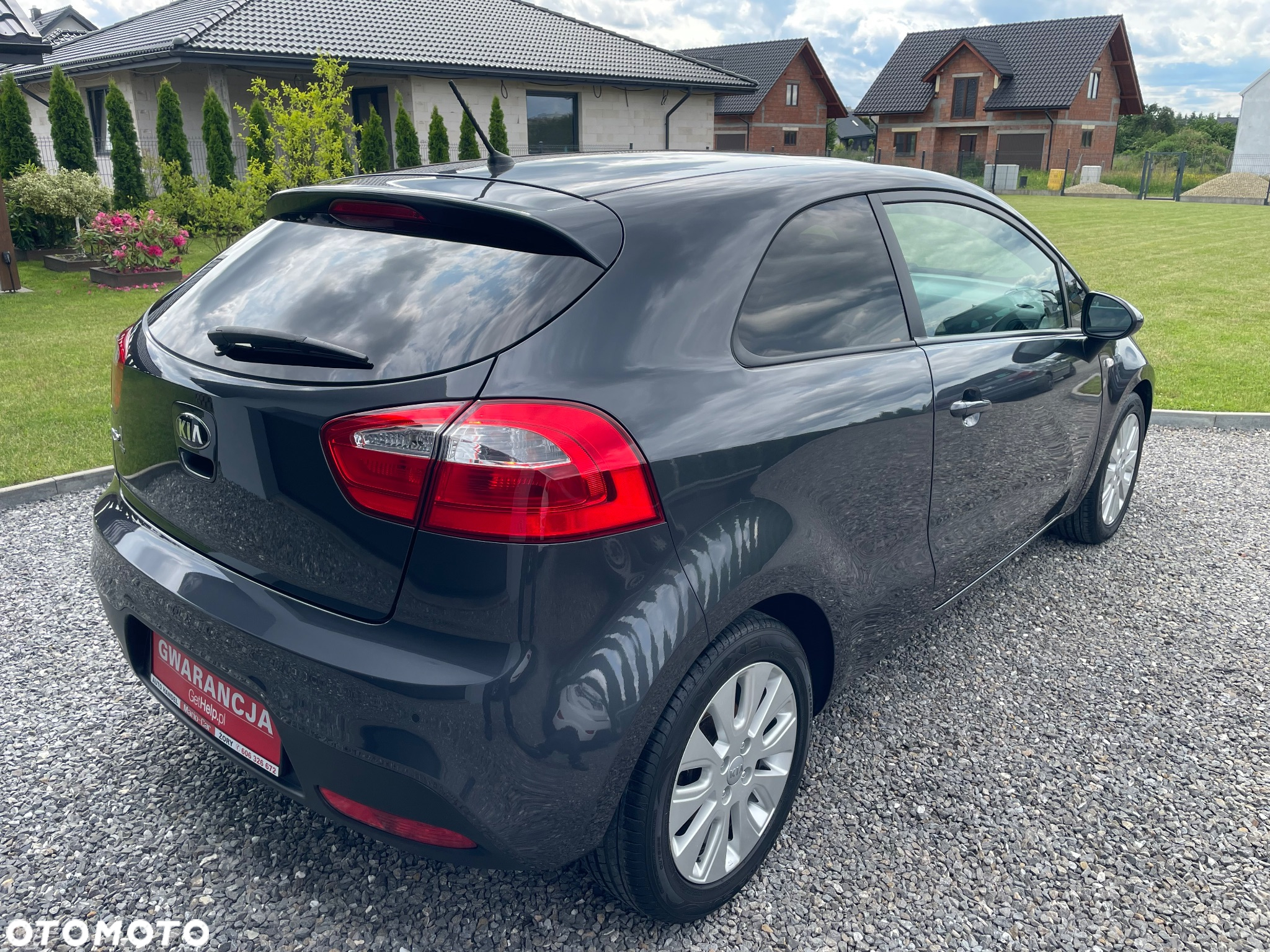 Kia Rio 1.2 Fifa World Cup Edition - 4