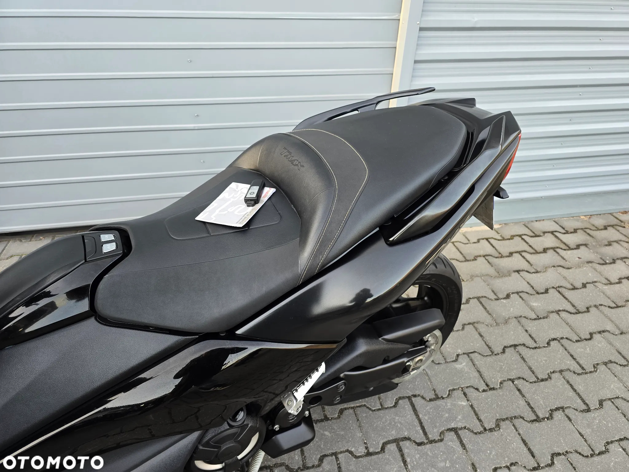 Yamaha Tmax - 16