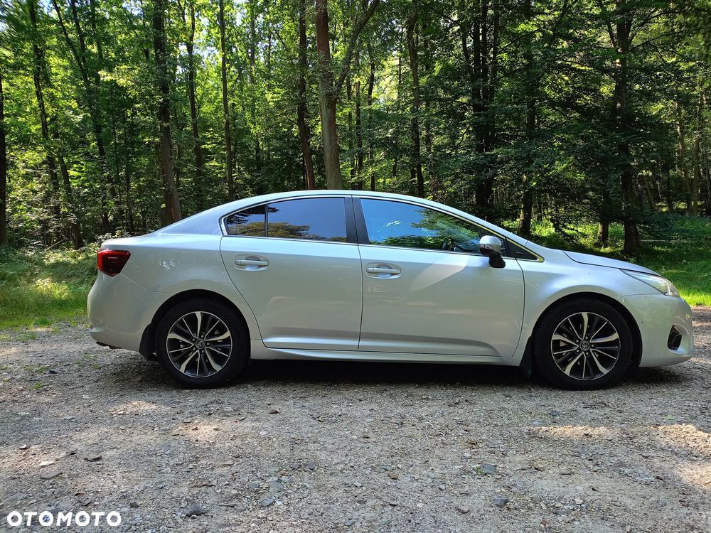 Toyota Avensis 2.0 Premium MS - 4