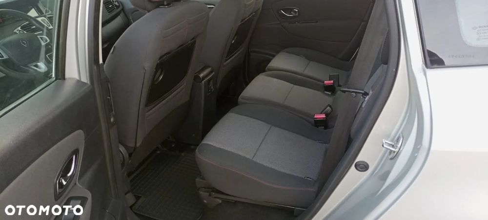 Renault Scenic 1.5 dCi Dynamique - 9