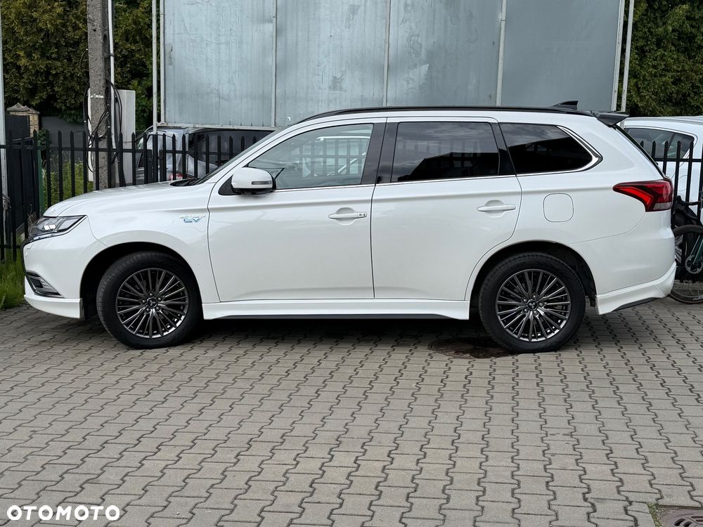Mitsubishi Outlander 2.4 4WD Top - 19
