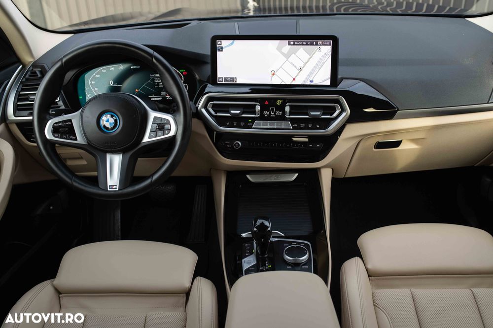 BMW X3 xDrive30e AT PHEV - 33