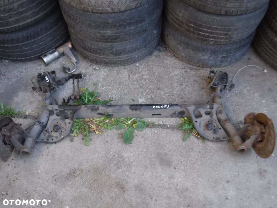 Renault Clio III belka zawieszenie os tyl - 4