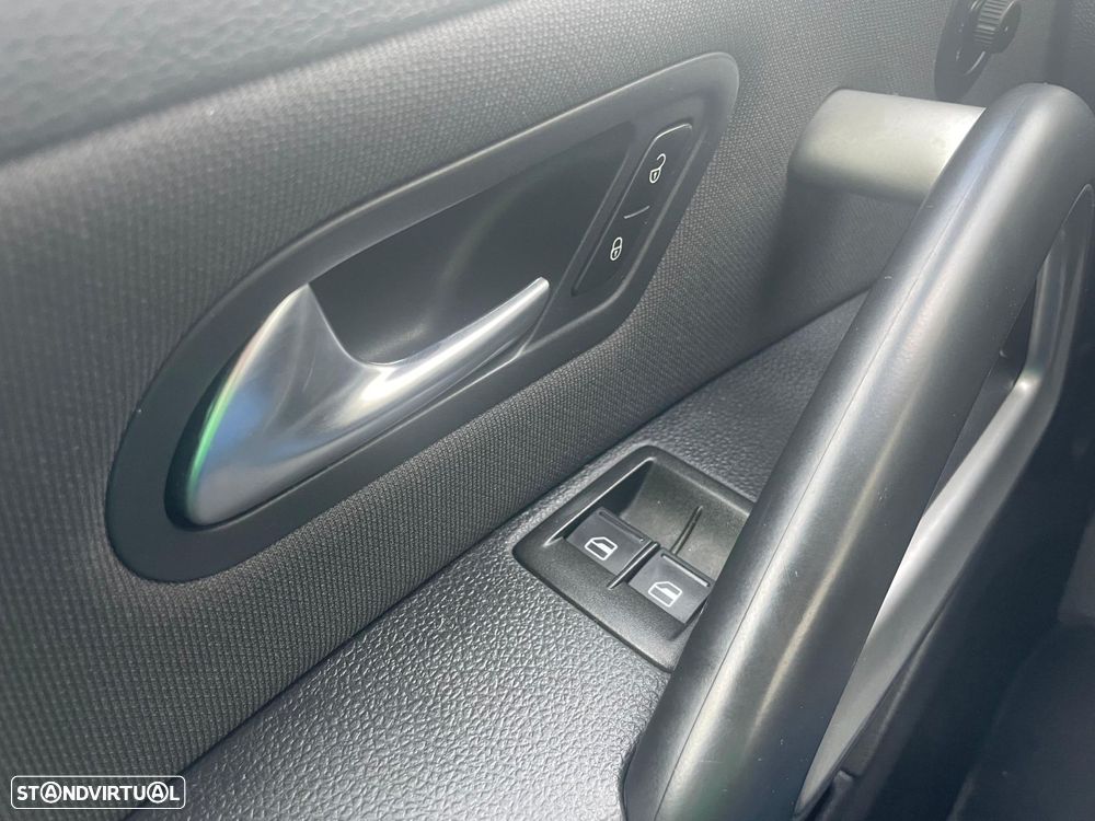 VW Scirocco 2.0 TDI Sport - 13