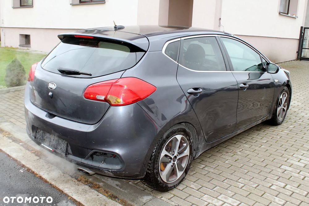 Kia Ceed 1.6 GDI DCT Platinum Edition - 7