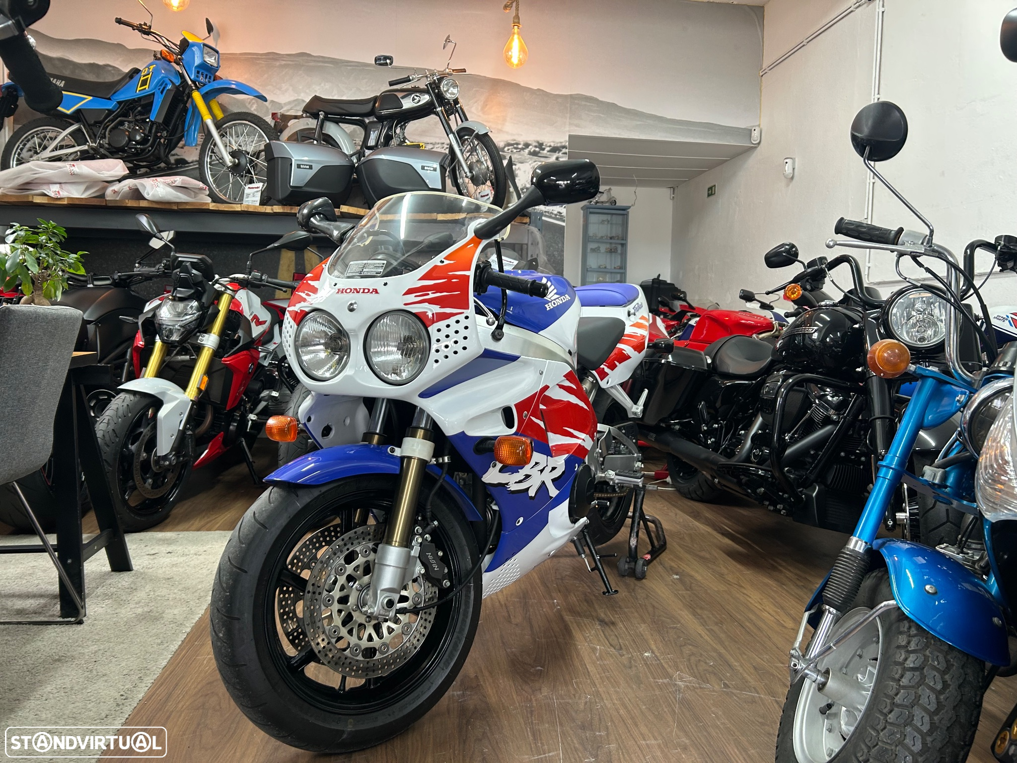 Honda CBR 900 RR Sc28 - 21