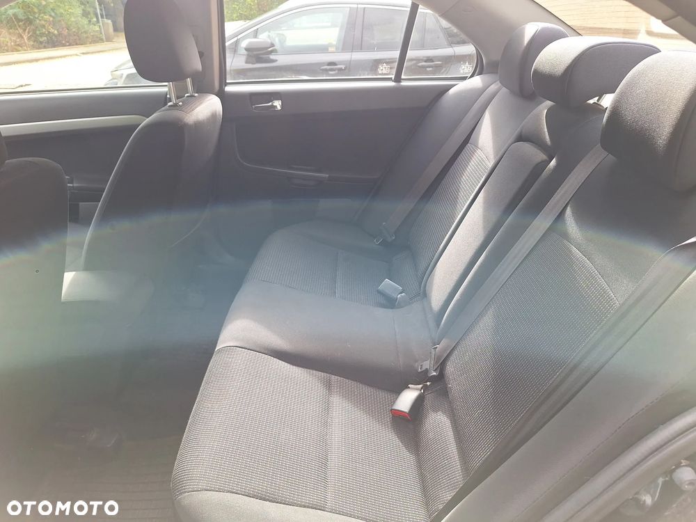 Mitsubishi Lancer 1.8 Instyle CVT - 14