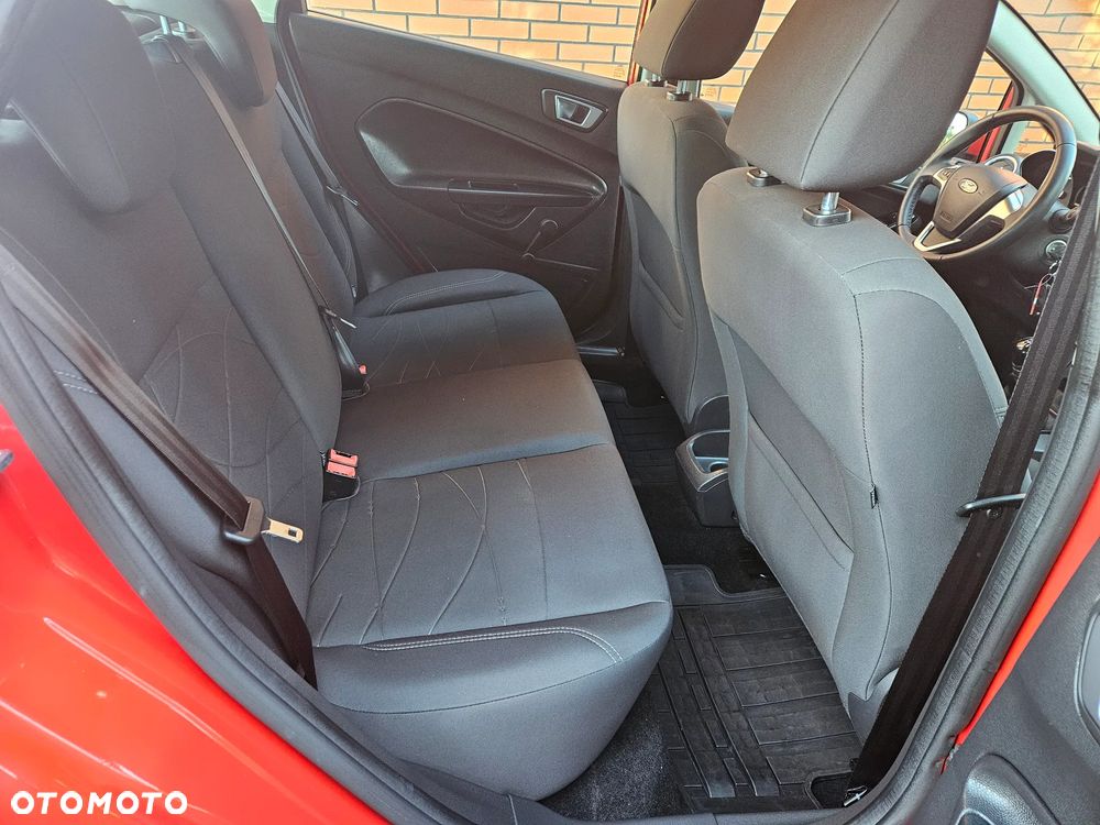 Ford Fiesta - 12