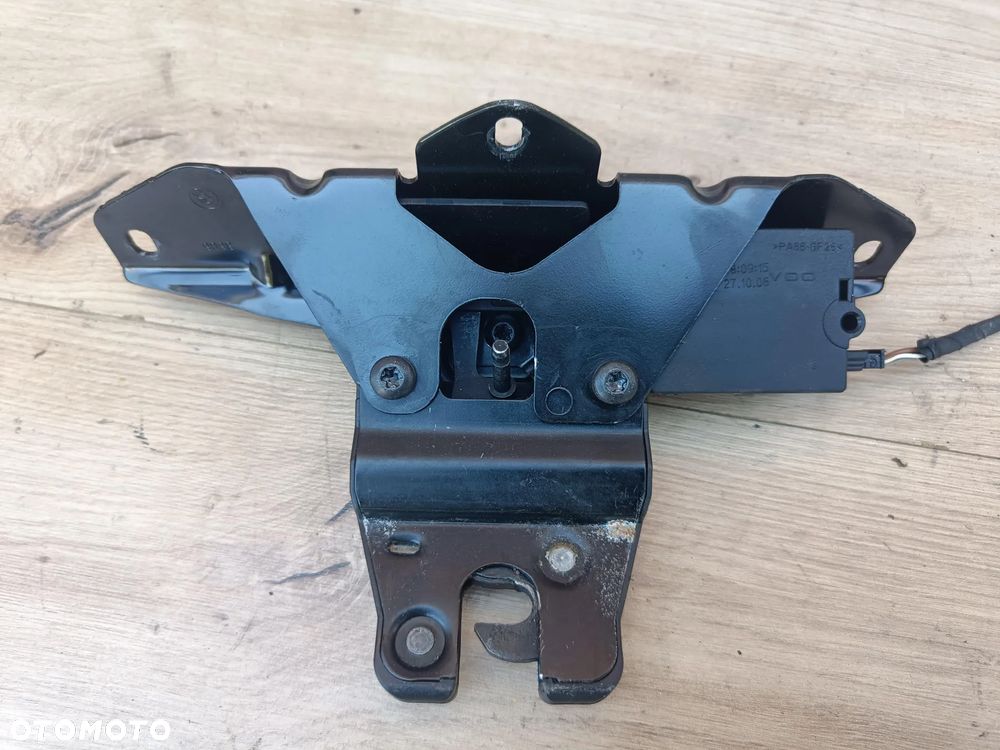 BMW E60 E61 KOMBI ZAMEK TYLNEJ KLAPY 7014870 - 2