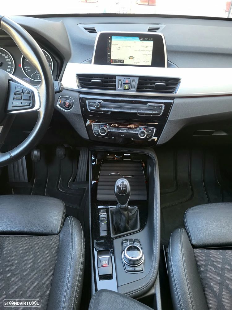 BMW X1 16 d sDrive Line xLine - 26