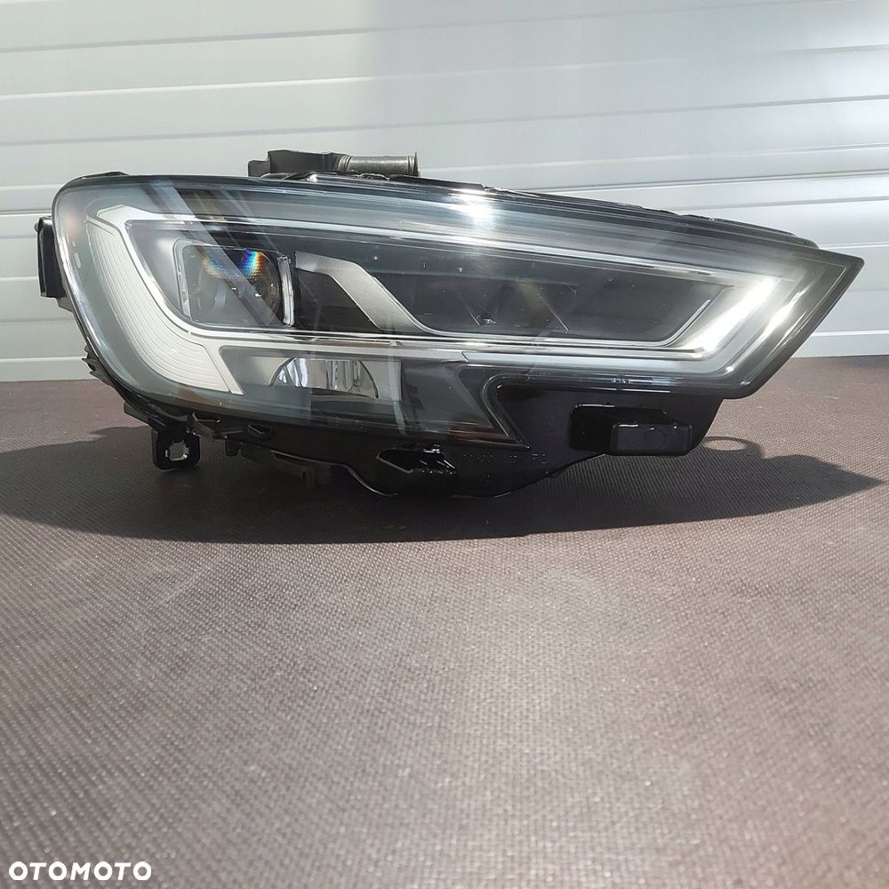 Audi 8V LIFT MATRIX LED Przód strona prawa 8V0941036 - 2