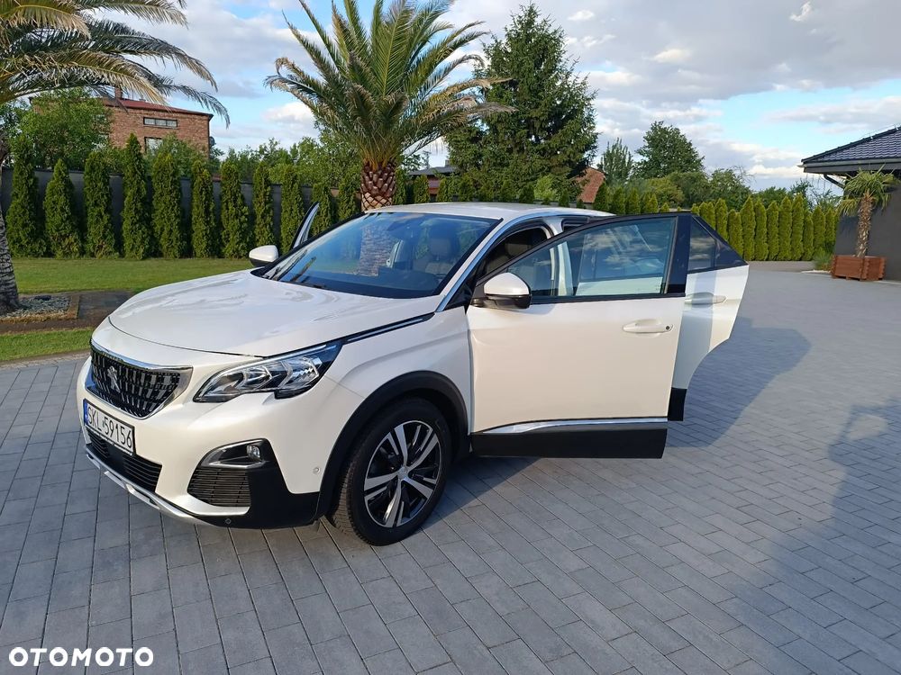 Peugeot 3008 1.6 PureTech GPF Allure S&S EAT8 - 17