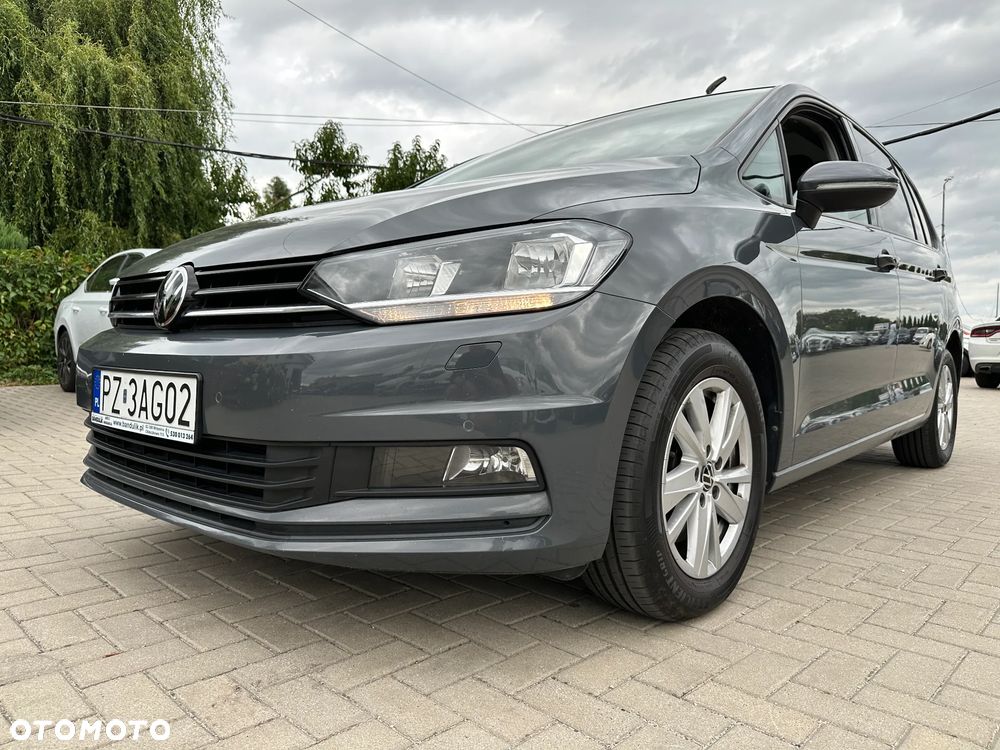 Volkswagen Touran - 31