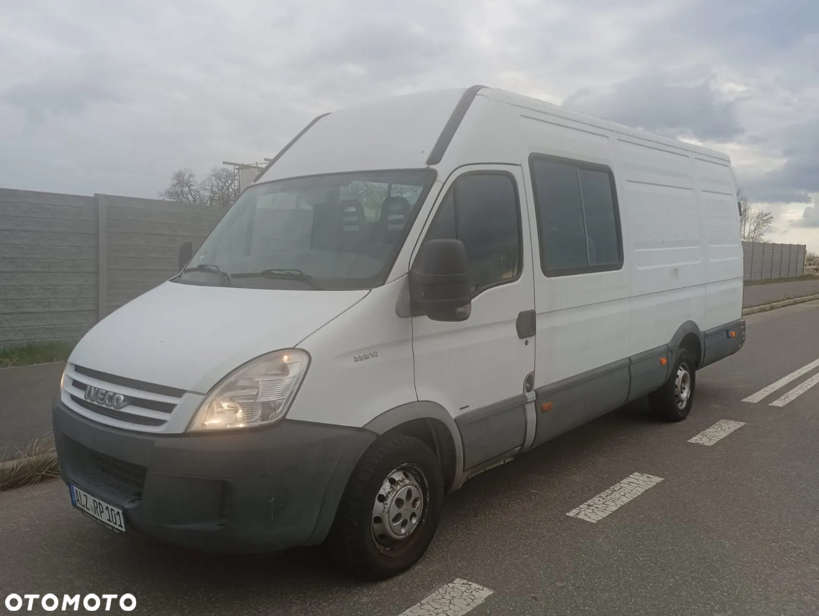 Iveco DAILY 35S14 MAXI BRYGADÓWKA 6 osób - 5