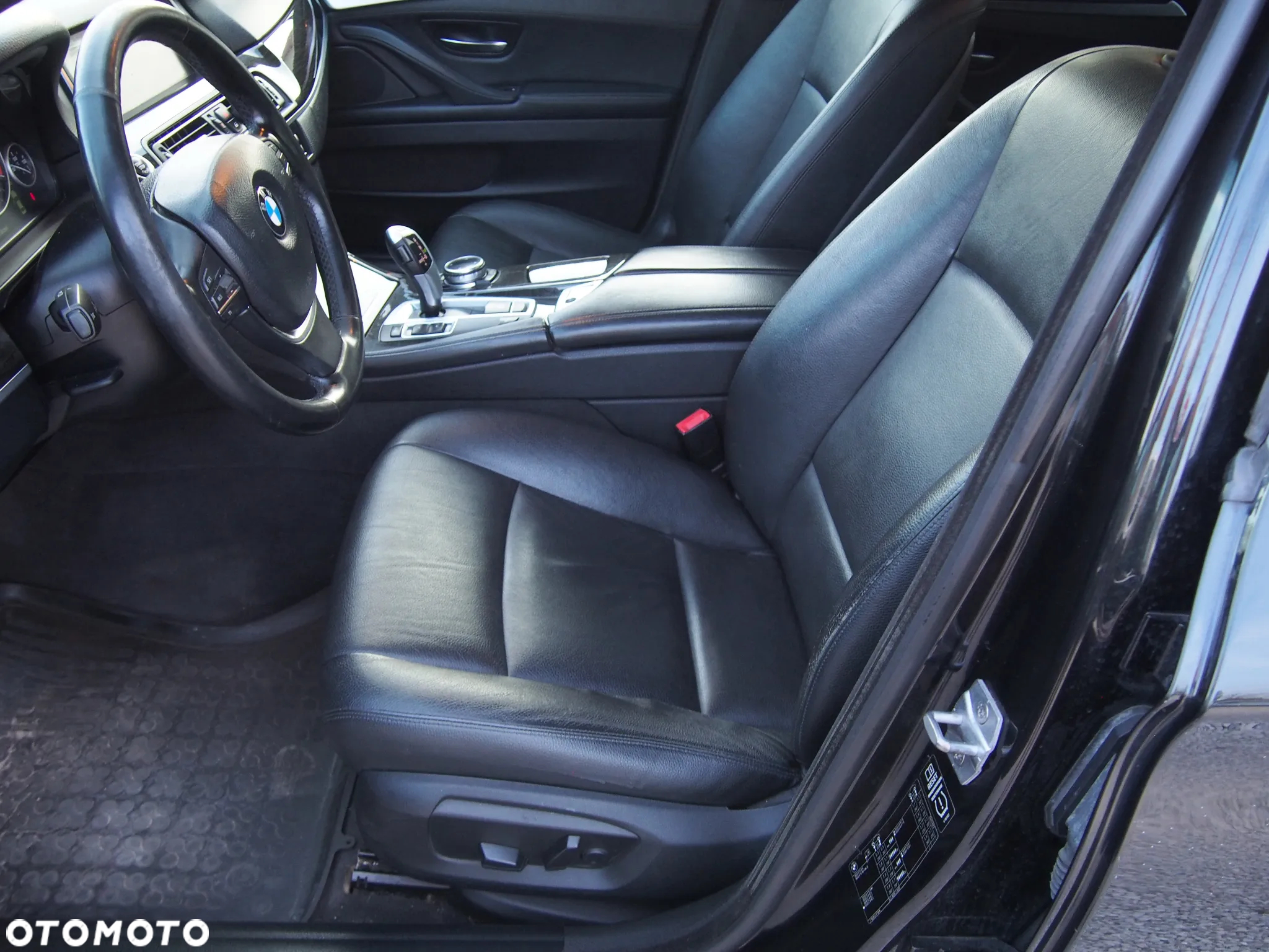 BMW Seria 5 - 13