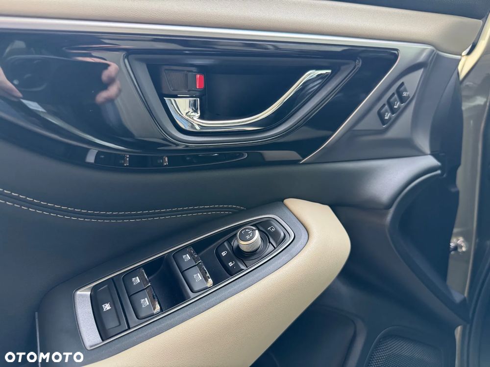 Subaru Outback 2.5i Platinum (EyeSight) Lineartronic - 24