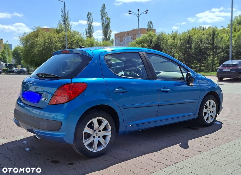 Peugeot 207 1.6 - 4