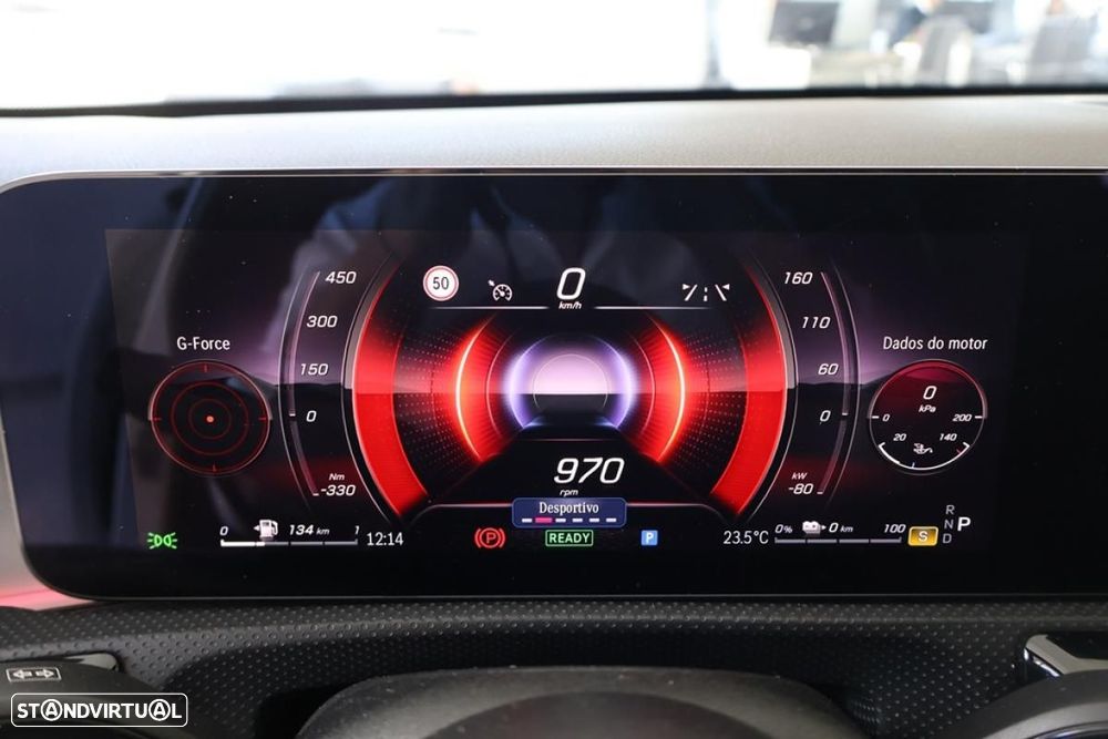 Mercedes-Benz A 250 e - 42