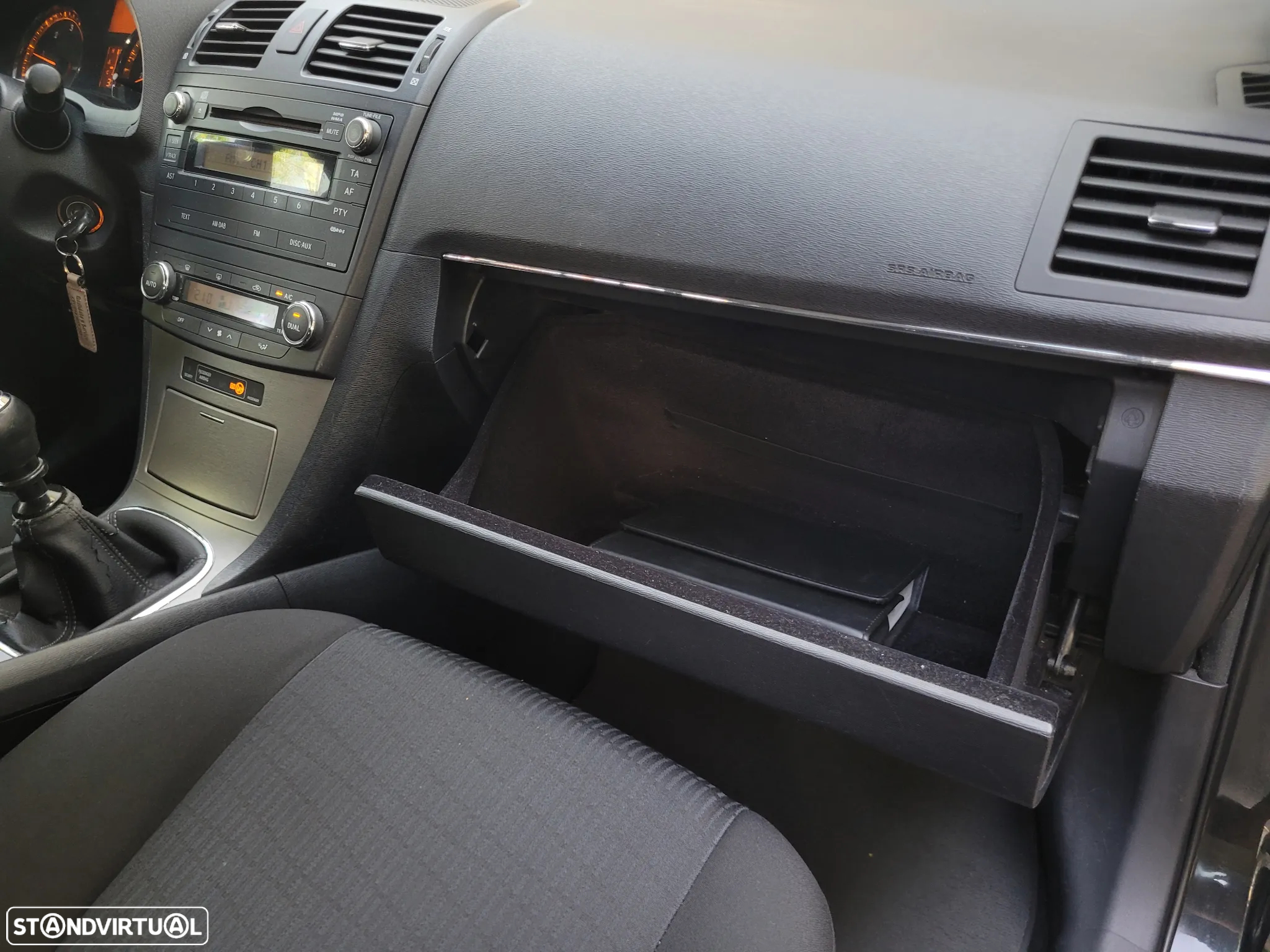 Toyota Avensis SW 2.0 D-4D - 48