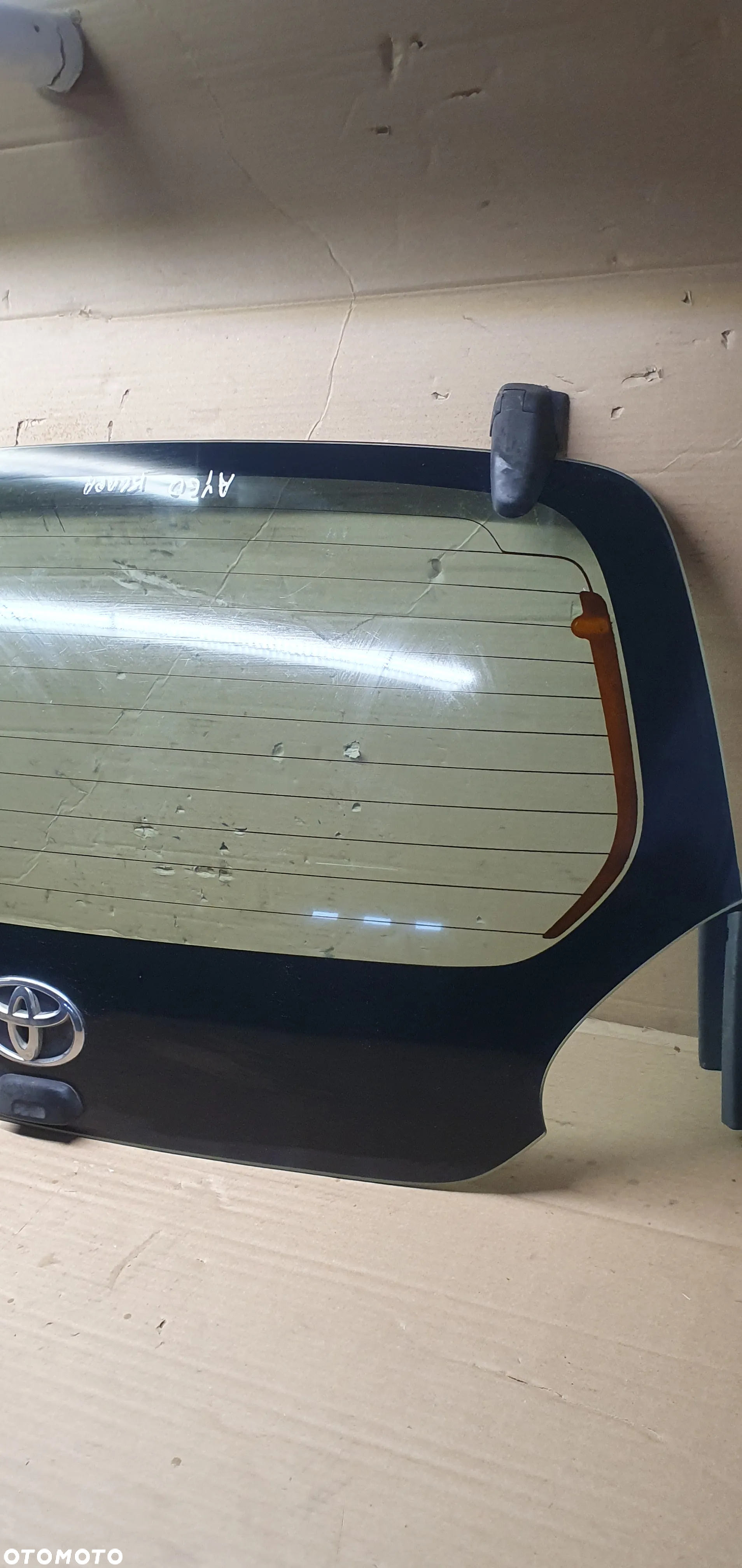 Szyba klapy bagażnika Toyota Aygo AS2 09r - 3