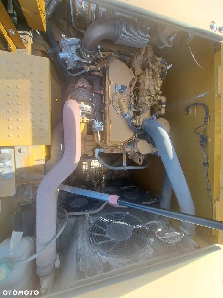 Caterpillar 320 - 8