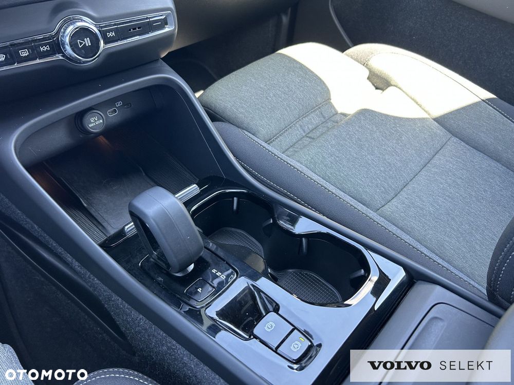 Volvo XC 40 - 20