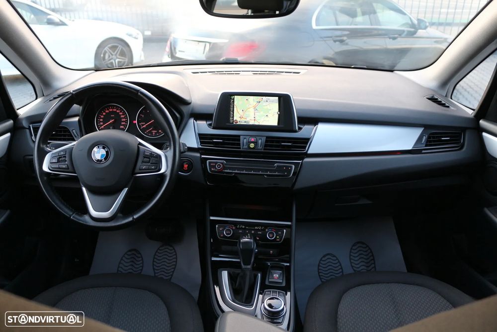 BMW 218 Active Tourer d Aut. - 16