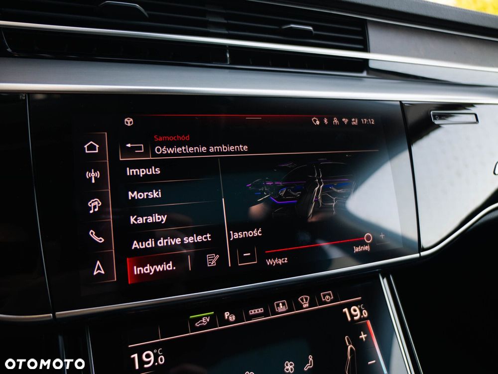 Audi A8 - 36