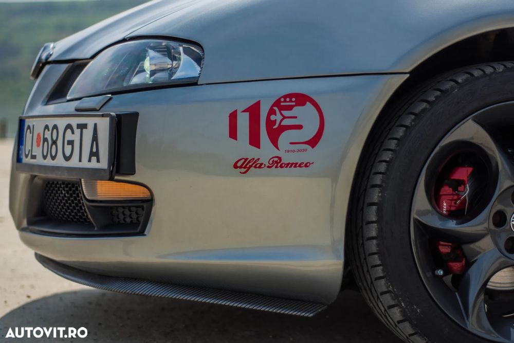 Alfa Romeo GT 2.0 JTS CM Distinctive - 16