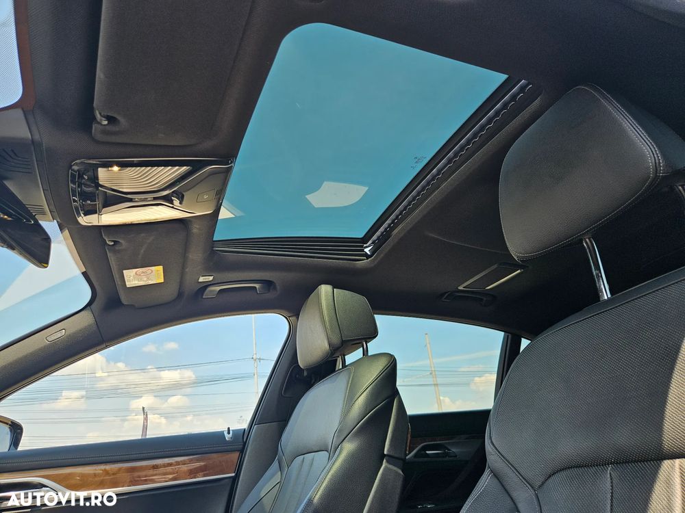 BMW Seria 7 740Li xDrive - 17