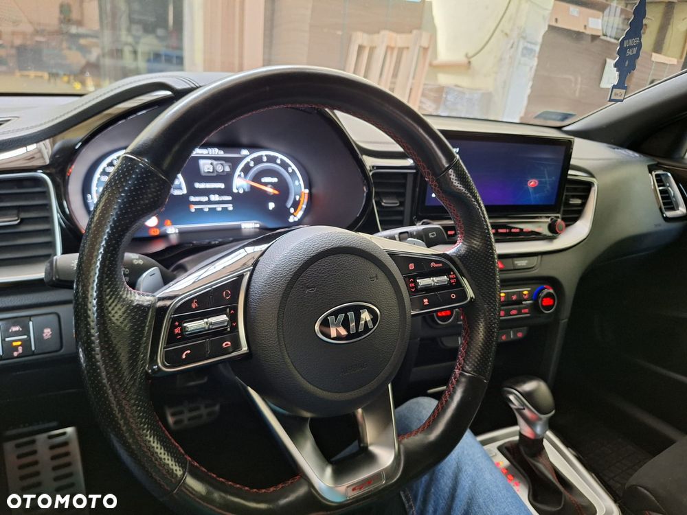 Kia ProCeed - 18