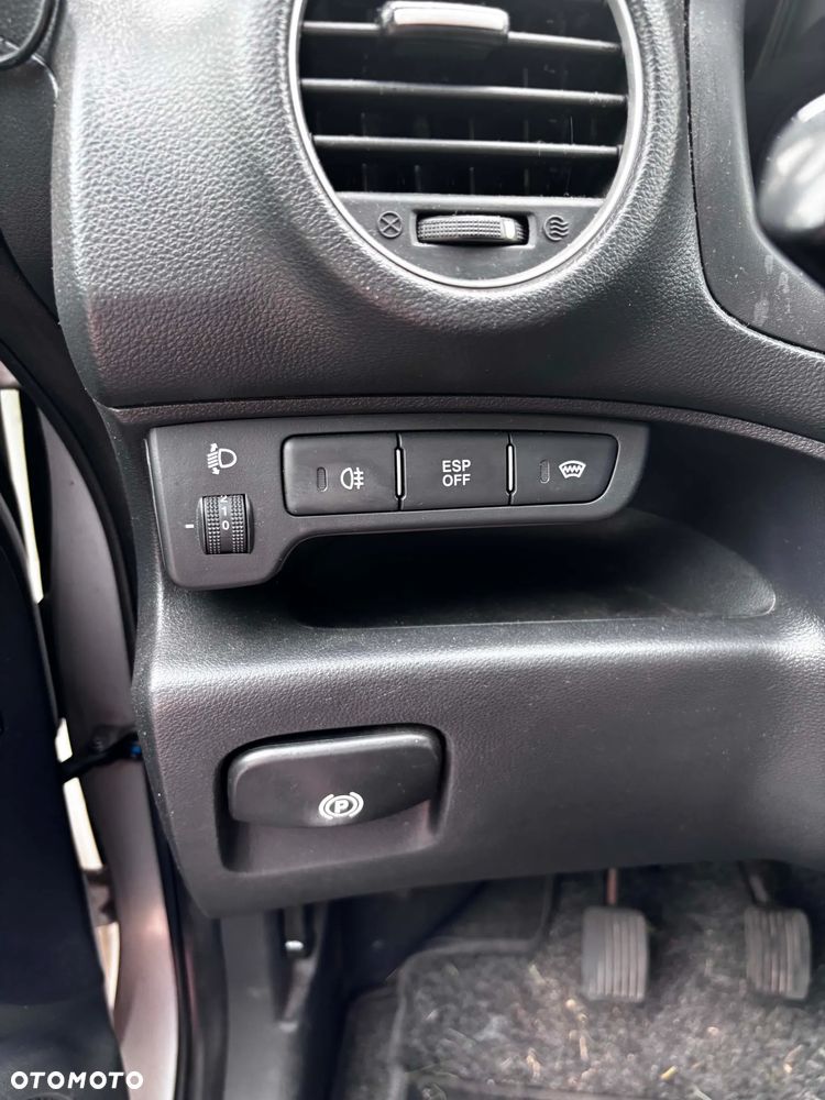 Kia Carens 2.0 CRDi EXpedition - 8