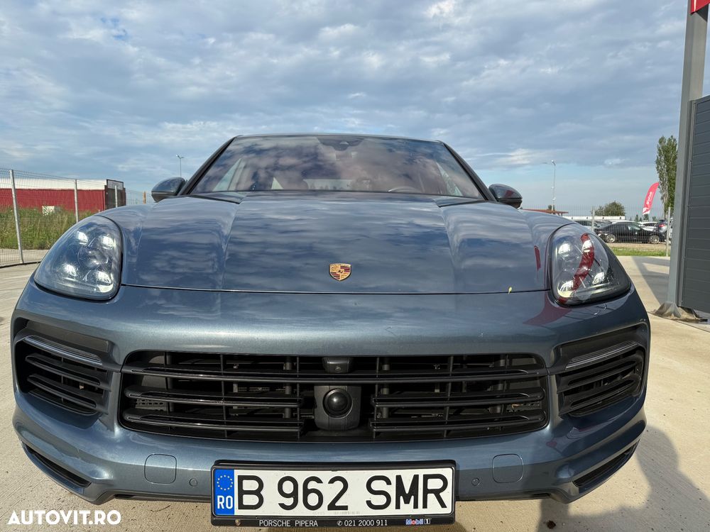 Porsche Cayenne Coupe - 12