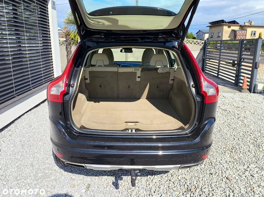 Volvo XC 60 D4 AWD Geartronic Summum - 5