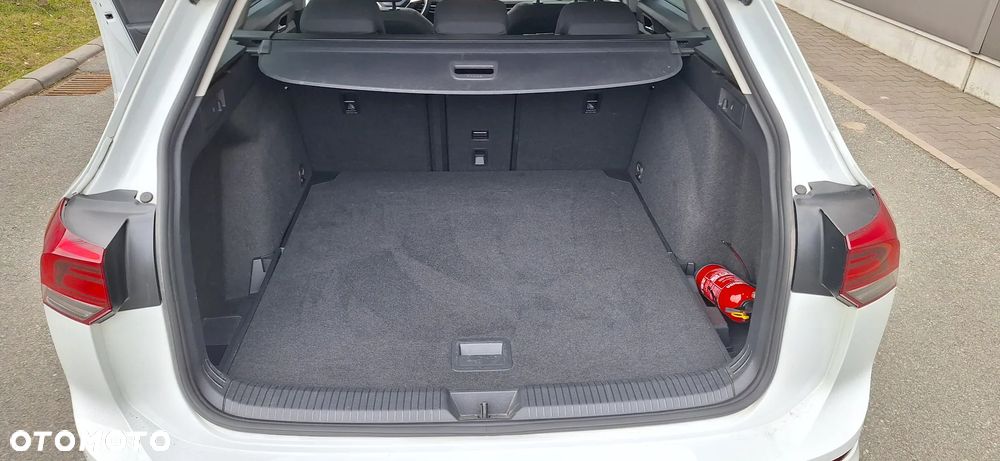 Volkswagen Golf 2.0 TDI Life - 39